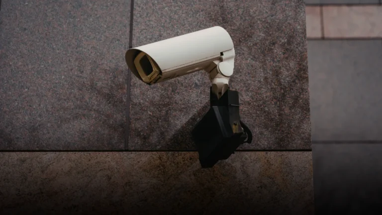 خدمات تركيب كاميرات مراقبة آلبدع باحترافية وجودة عالية