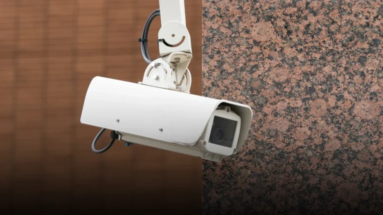 تركيب كاميرات مراقبة ثابتة أبو حليفة باحترافية عالية